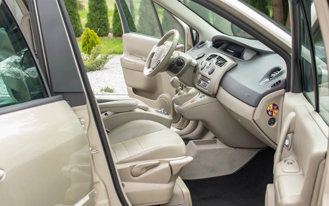Renault Grand Scenic cena 16950 przebieg: 213550, rok produkcji 2006 z Nisko małe 781